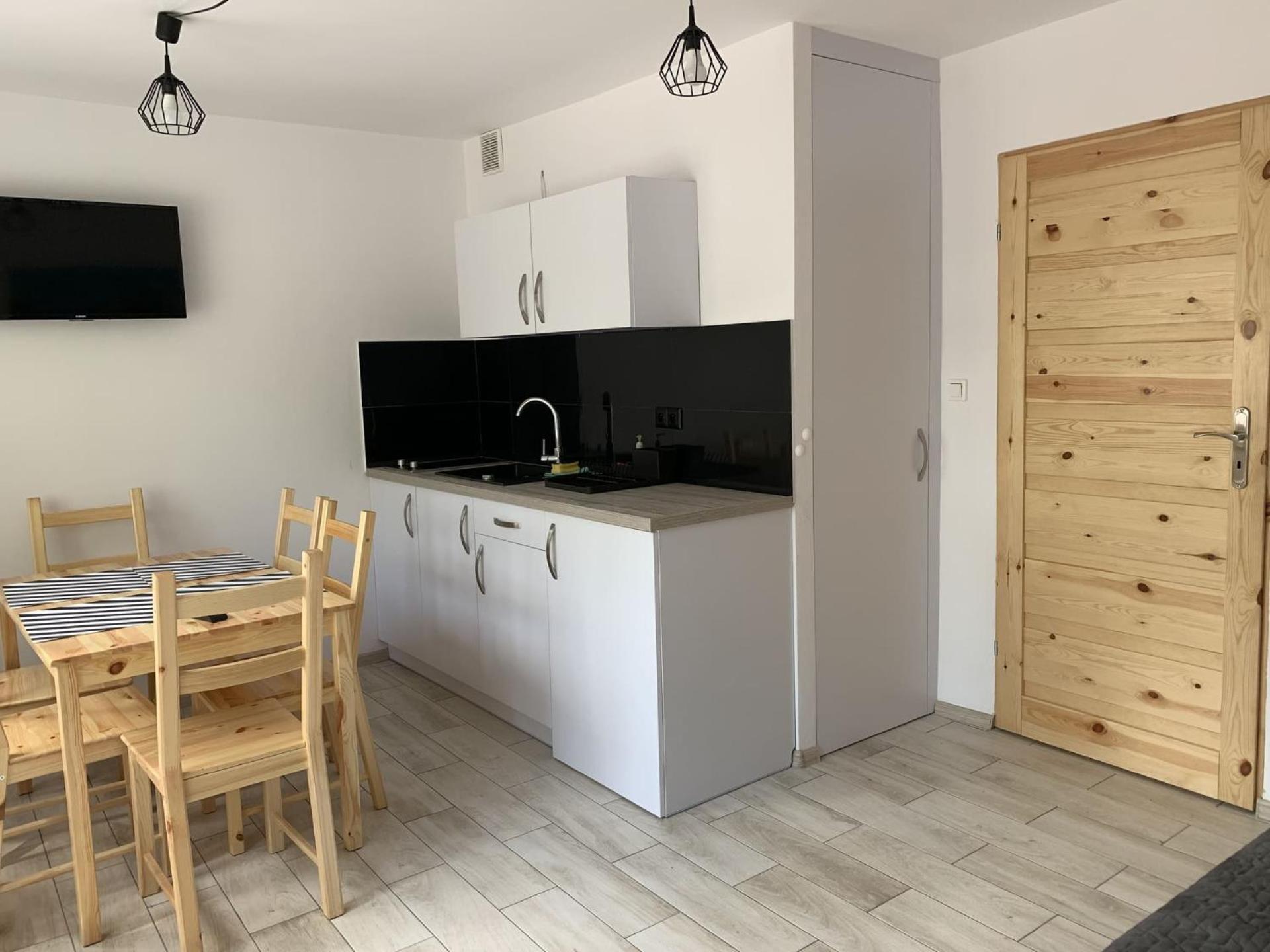 Apartamenty Trawers Wieleń Zaobrzański Eksteriør billede